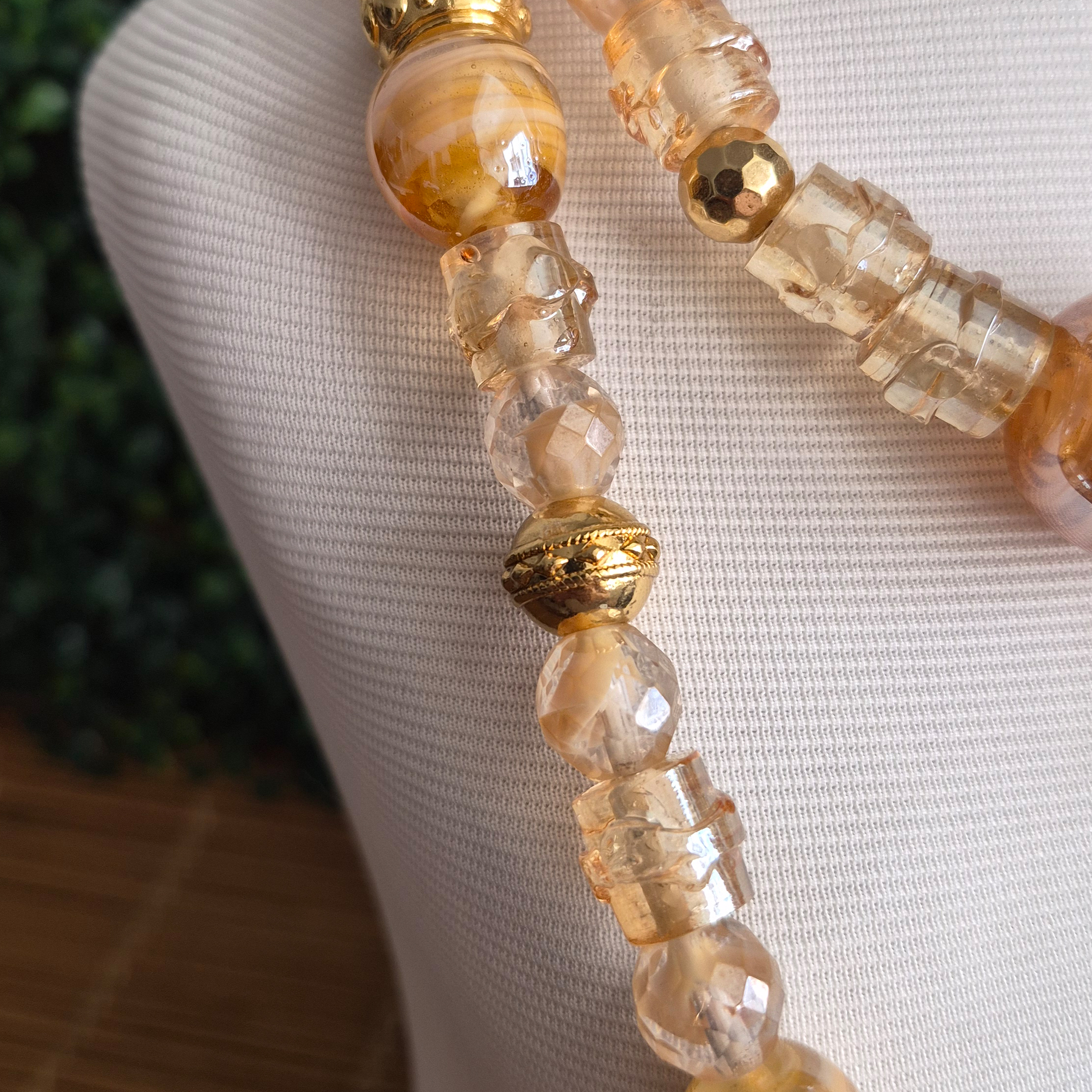 Detalhe Colar de Oxum